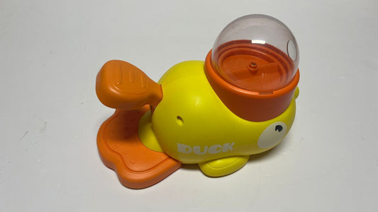 Bringen Sie Spaß und Komfort in die Fütterungszeit mit dem Little Yellow Duck Pet Feeder dem ultimativen interaktiven Futterspiel