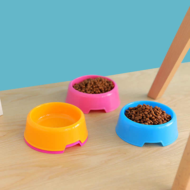 Bringen Sie Farbe und Freude in die Fütterungszeit mit unseren farbigen Fressnäpfen für Hunde und Katzen!